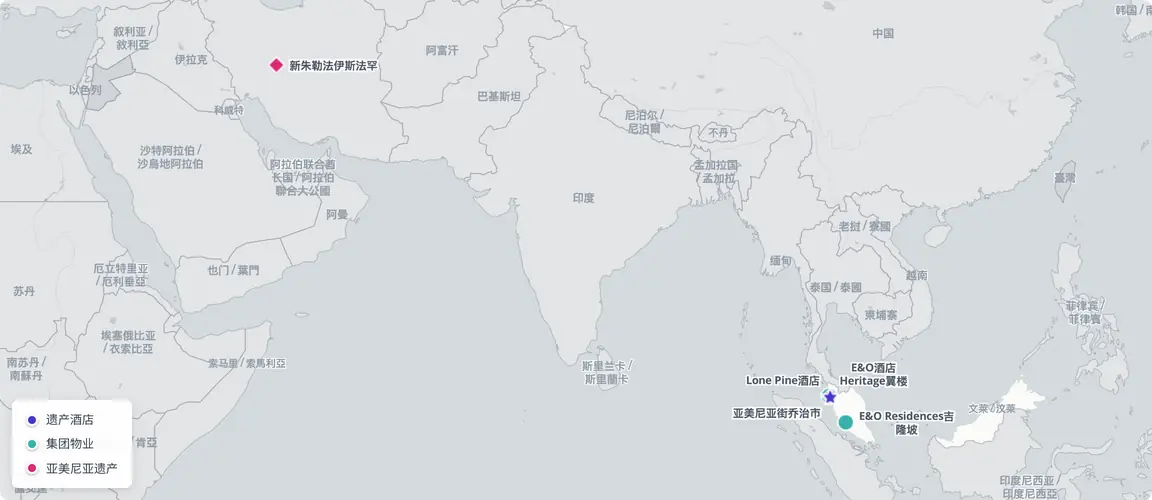 1885年槟城法夸尔街海滨——至今未动。一条遗产脉络回溯至萨基斯兄弟的伊斯法罕亚美尼亚街区。前来赴约的世界，则已彻底改变。